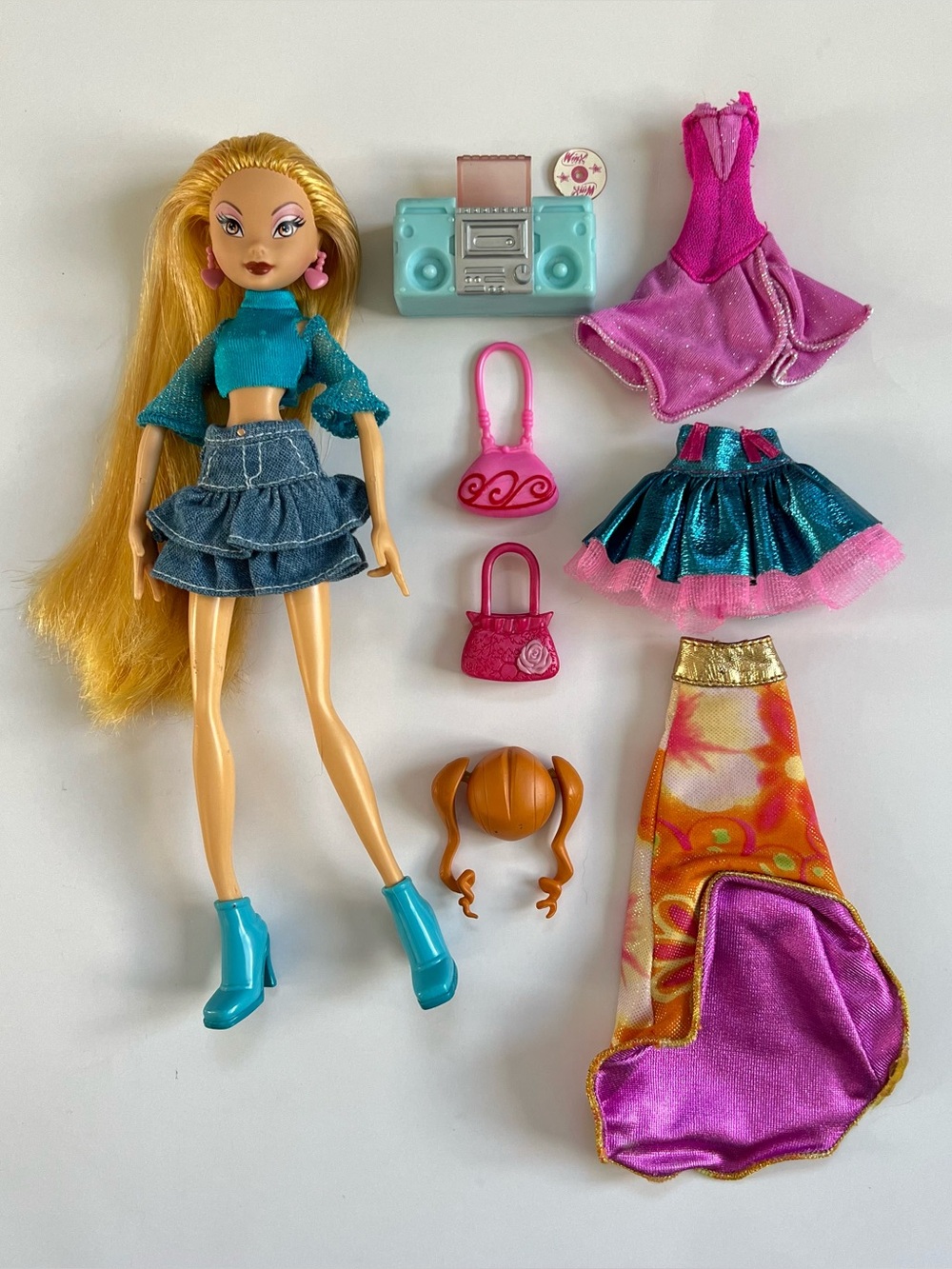RARE Winx Club Disco Stella doll + extra clothes & accessories